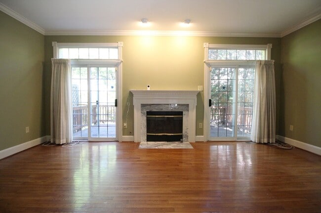 Building Photo - Brick-front Colonial