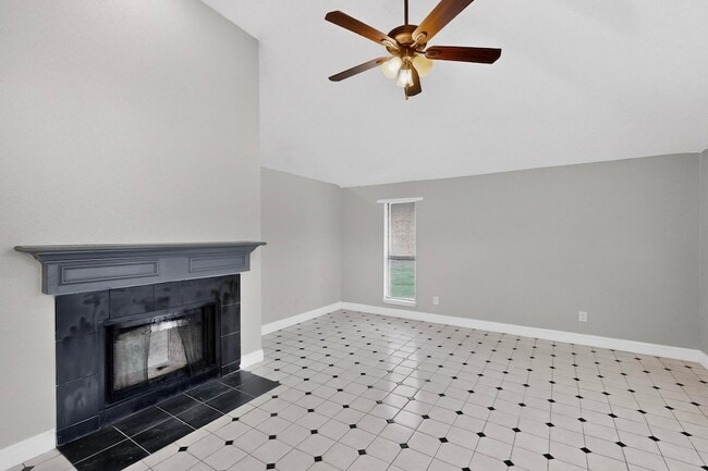 Building Photo - 1634 Sunswept Terrace