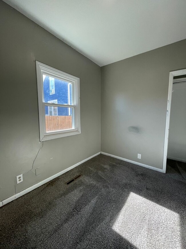 Building Photo - 816 Congress St