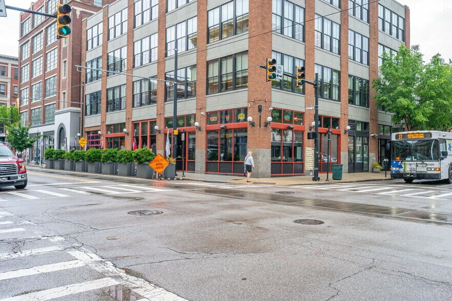 Building Photo - 1126 Walnut St