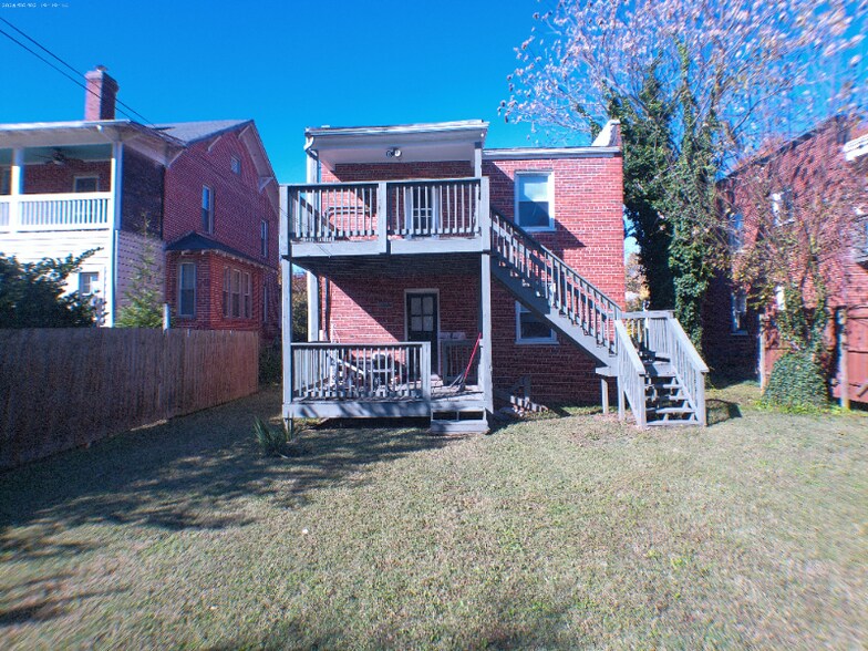 Building Photo - 3004 Semmes Ave