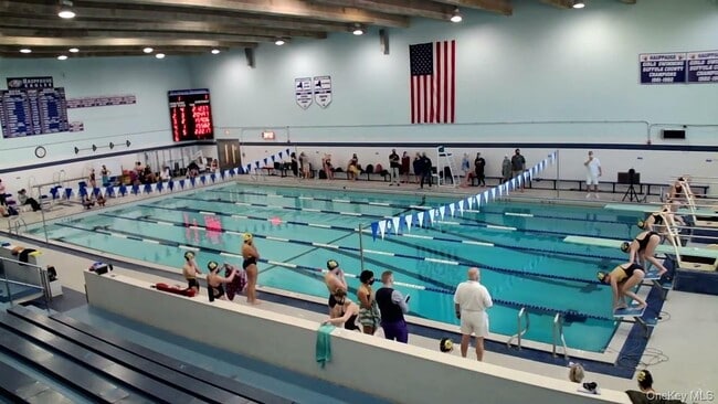 Building Photo - 143 Walter Ave