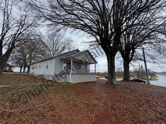 Building Photo - 2071 Startown Rd