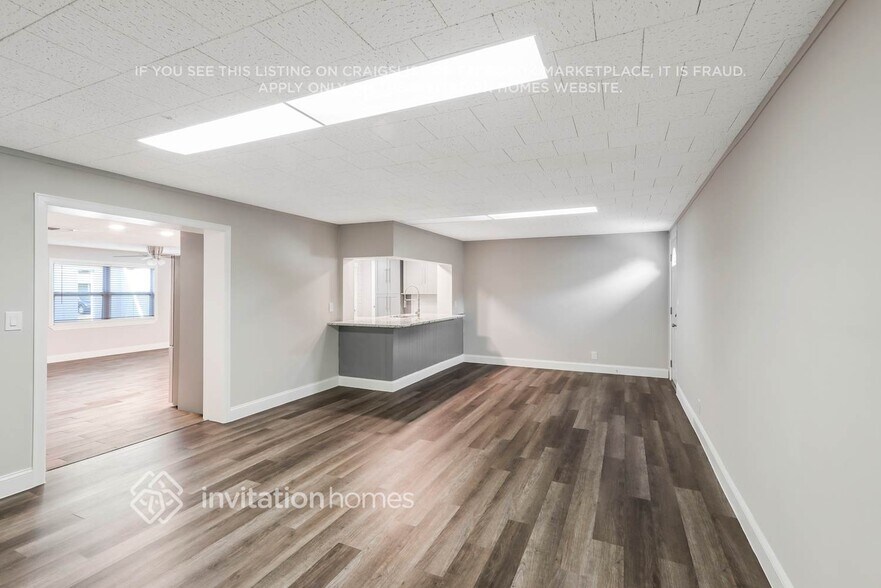 Building Photo - 3016 Palamore Dr