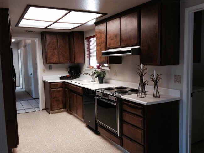 Building Photo - 6965 Amberwick Way
