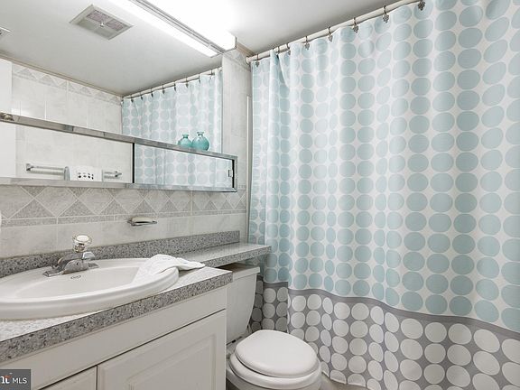 Building Photo - 3 Windblown Ct