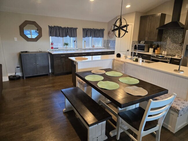 Building Photo - 209 Hardwicke Ln