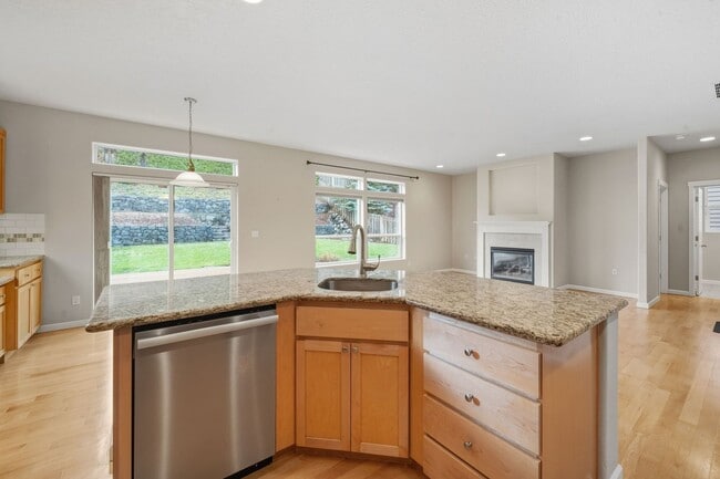 Building Photo - 9035 SW Ivory St