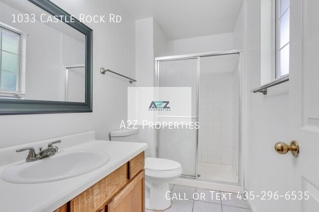 Building Photo - 1033 Castle Rock Rd