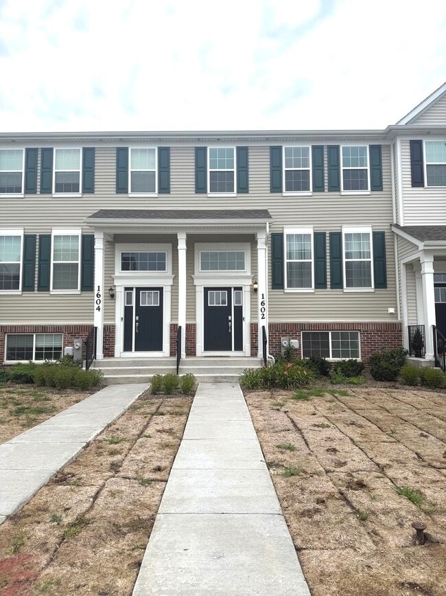 Building Photo - 1602 Neubauer Circle