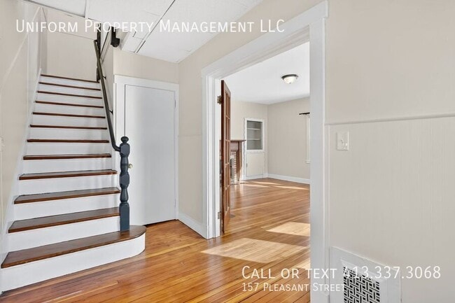 Building Photo - 157 Pleasant St