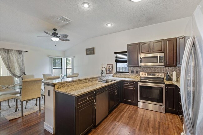Building Photo - 5506 Redhawk Dr