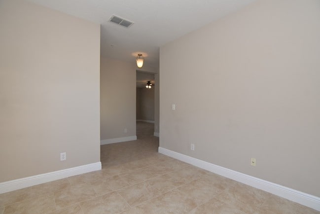 Building Photo - 5460 Caramella Dr