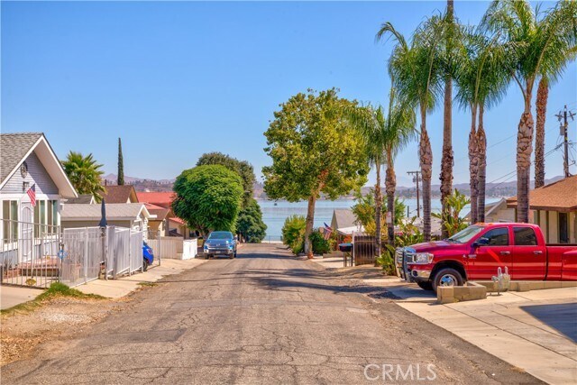 Building Photo - 32902 Cedar Dr