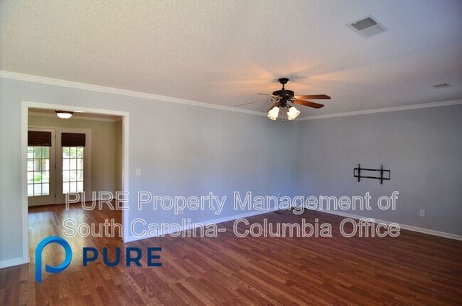 Building Photo - 209 Pine Loop Dr