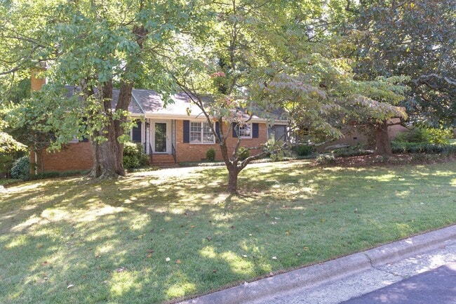 Building Photo - APPLICATIONS PENDING! Gorgeous 3 bed 2 bath home with finished basement/carport in NW Greensboro!...