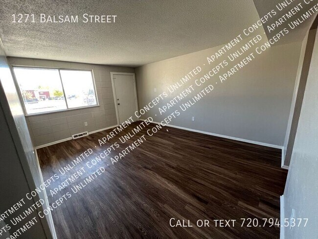 Building Photo - 1271 Balsam St