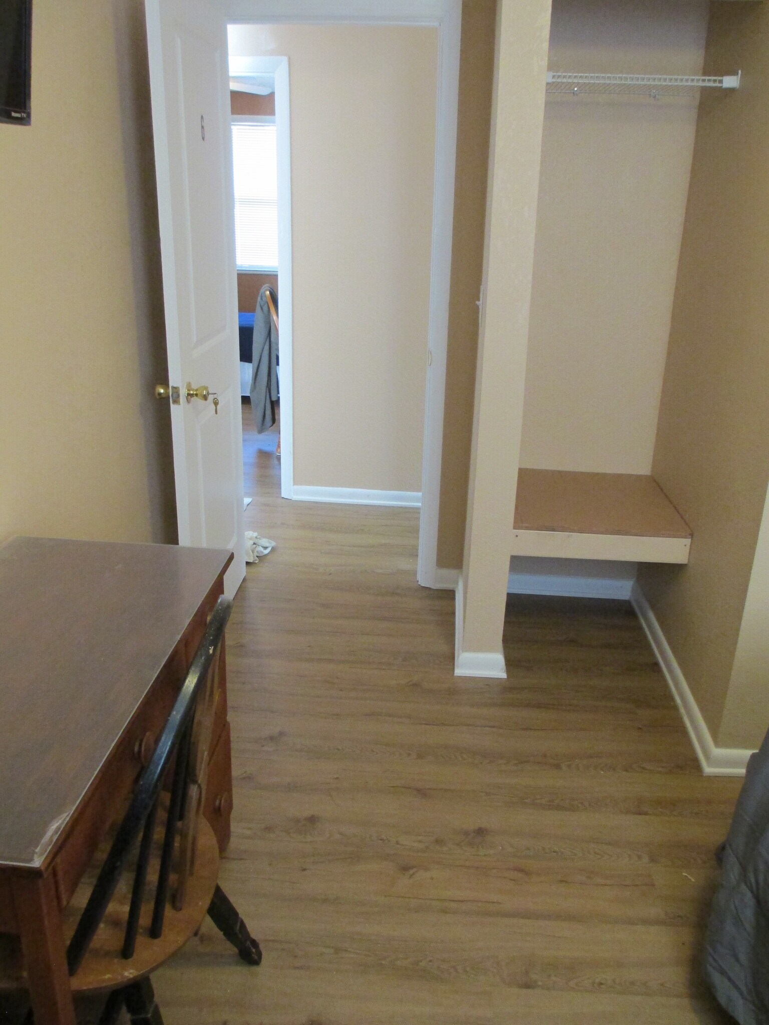 Building Photo - 702 Hughlett Ave