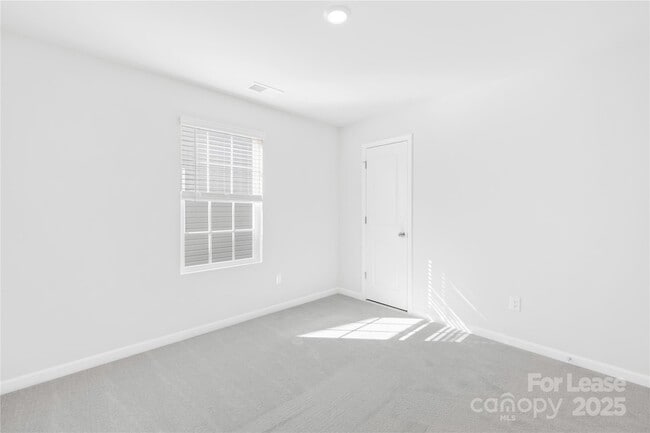 Building Photo - 13239 Hampton Bay Ln