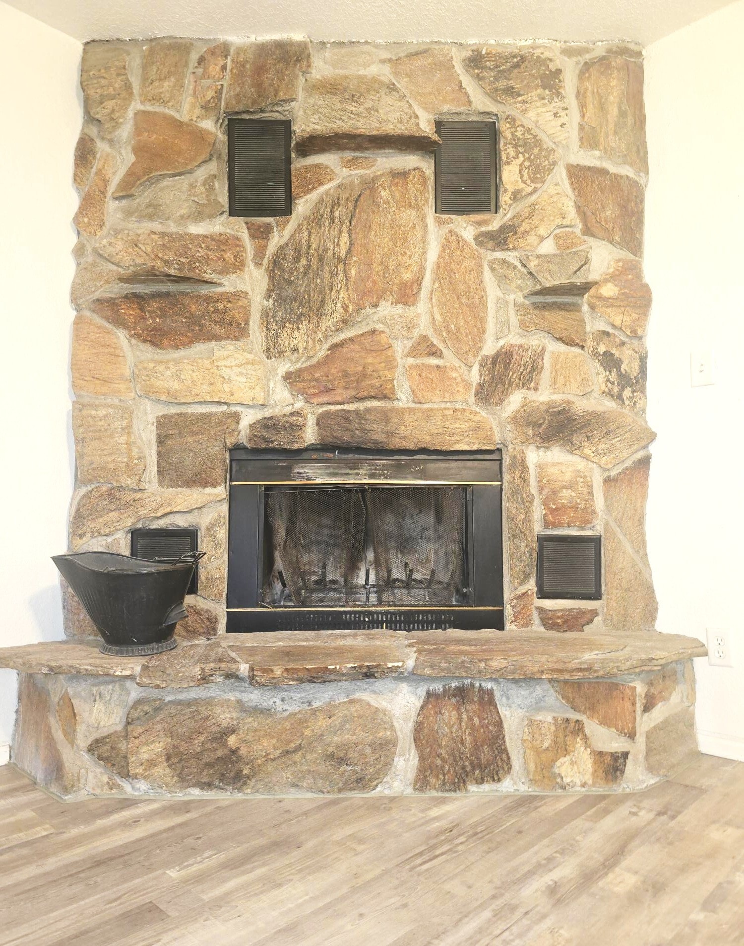 Building Photo - 3018 Bookcliff Ave