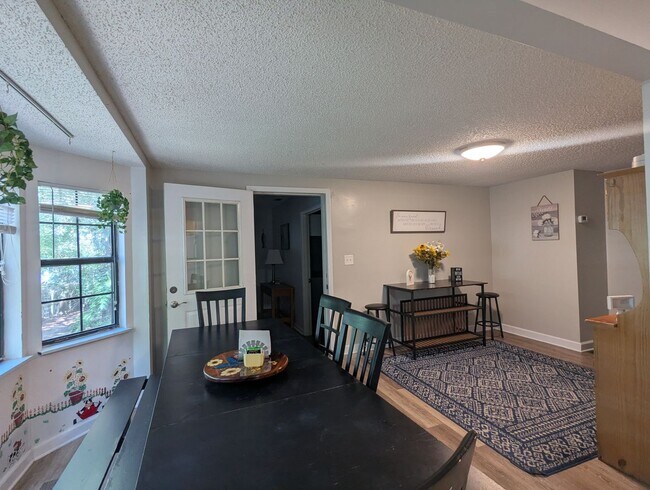 Building Photo - Lakefront Living on Little Lake Geneva – Main Home + Private In-Law Suite!