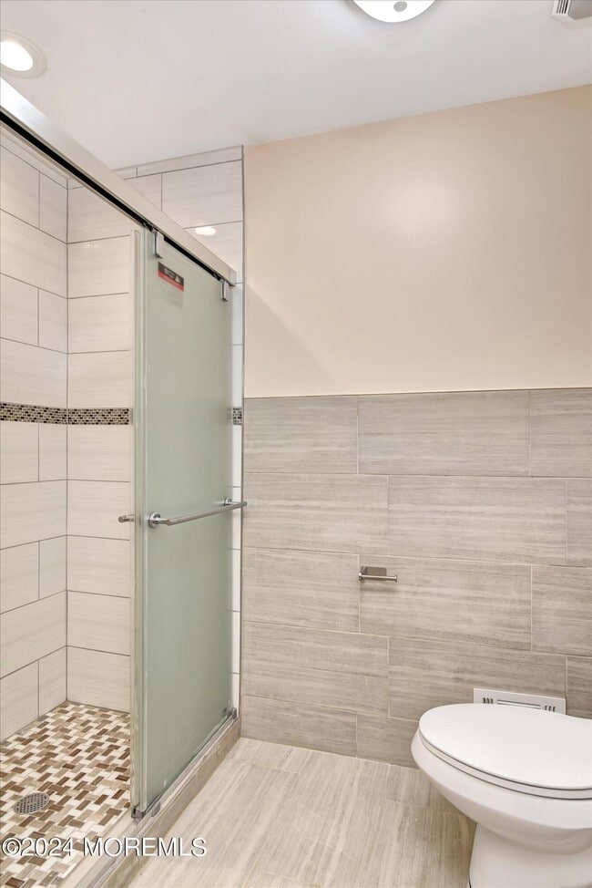 Building Photo - 43 Hummingbird Ct