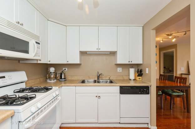 Building Photo - 1422 Tonset Ln