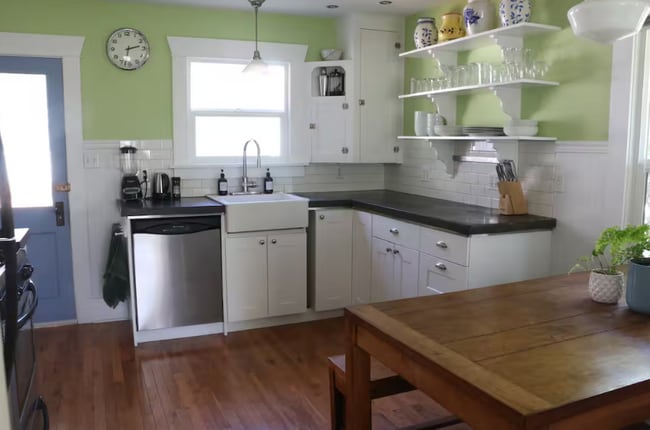 Building Photo - Charming 2-Bedroom Home Near Ballard and Fremont