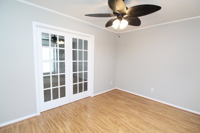 Building Photo - Pool Home with Office, Two Primary Suites ...