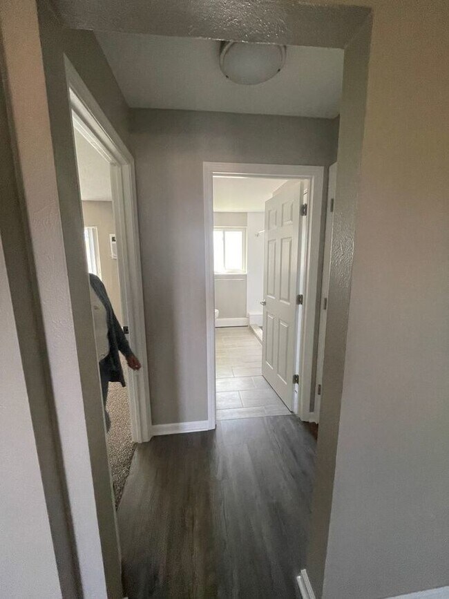 Building Photo - 3838 W Sylvania Ave 201 Toledo, OH 43623