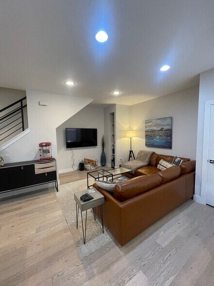 Building Photo - 1416 Knox Ct