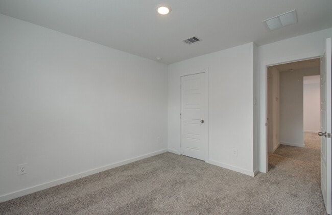 Building Photo - 12318 Churchill downs Dr