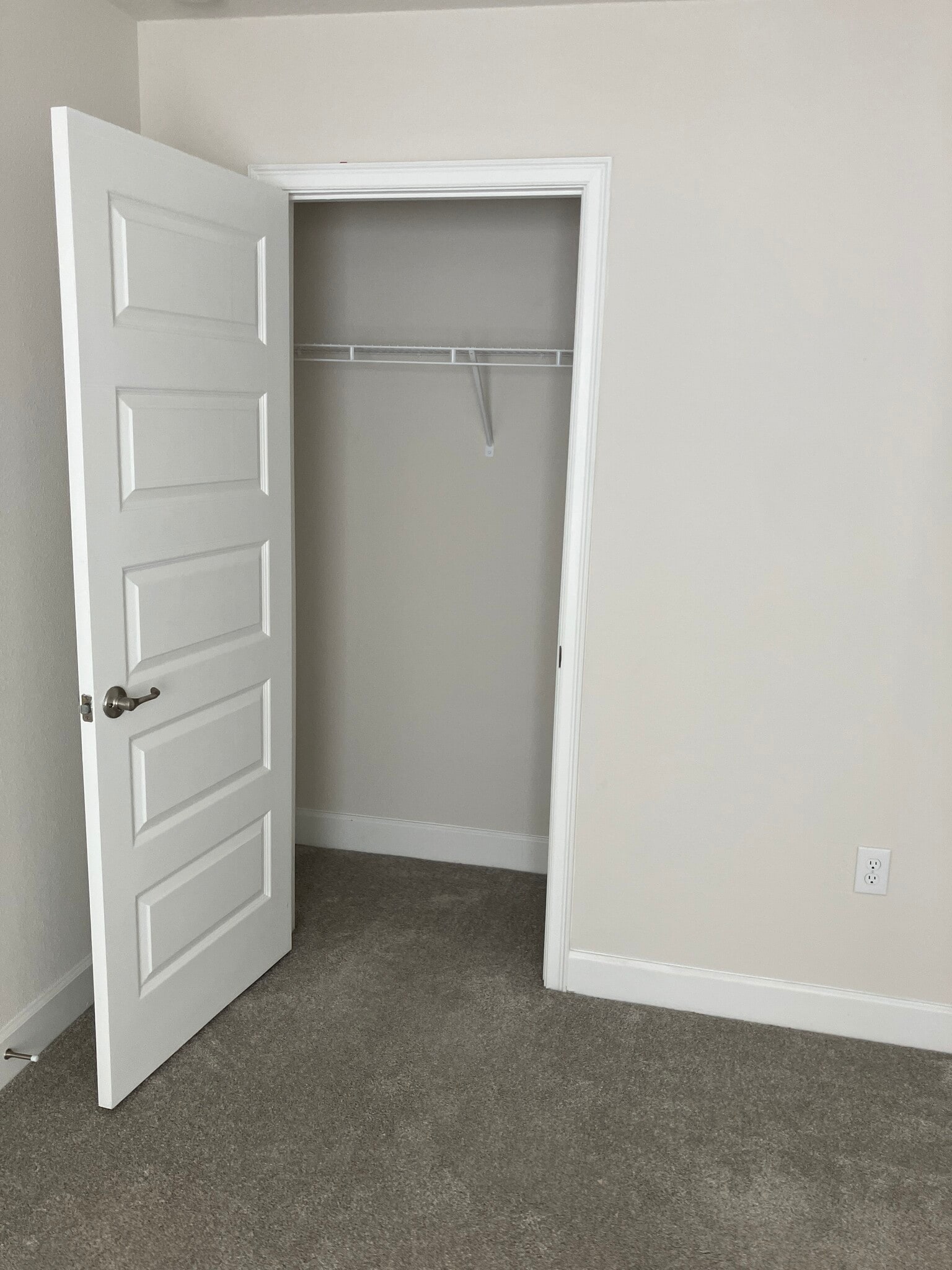 Building Photo - 2109 Pecos Dr