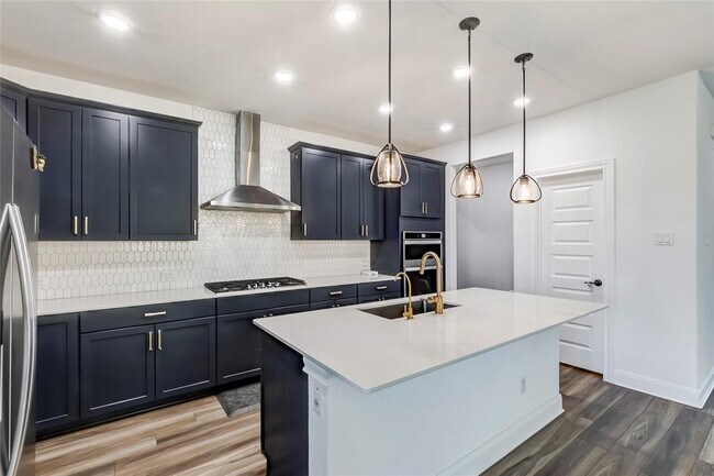 Building Photo - 533 Pickrell Lp