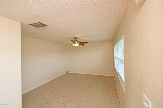 Building Photo - 243 Ocean View Ln