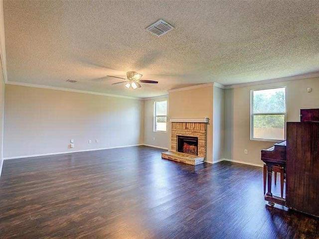 Building Photo - 1033 Burnet Dr