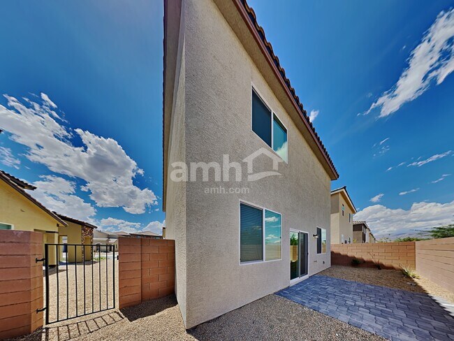 Building Photo - 6054 Theodore St