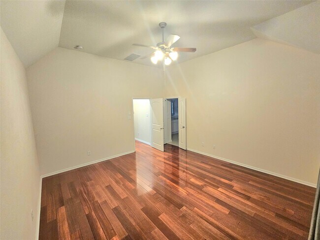 Building Photo - 9610 Knights Station Dr