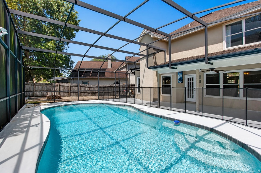 Building Photo - 2384 Roanoke Ct