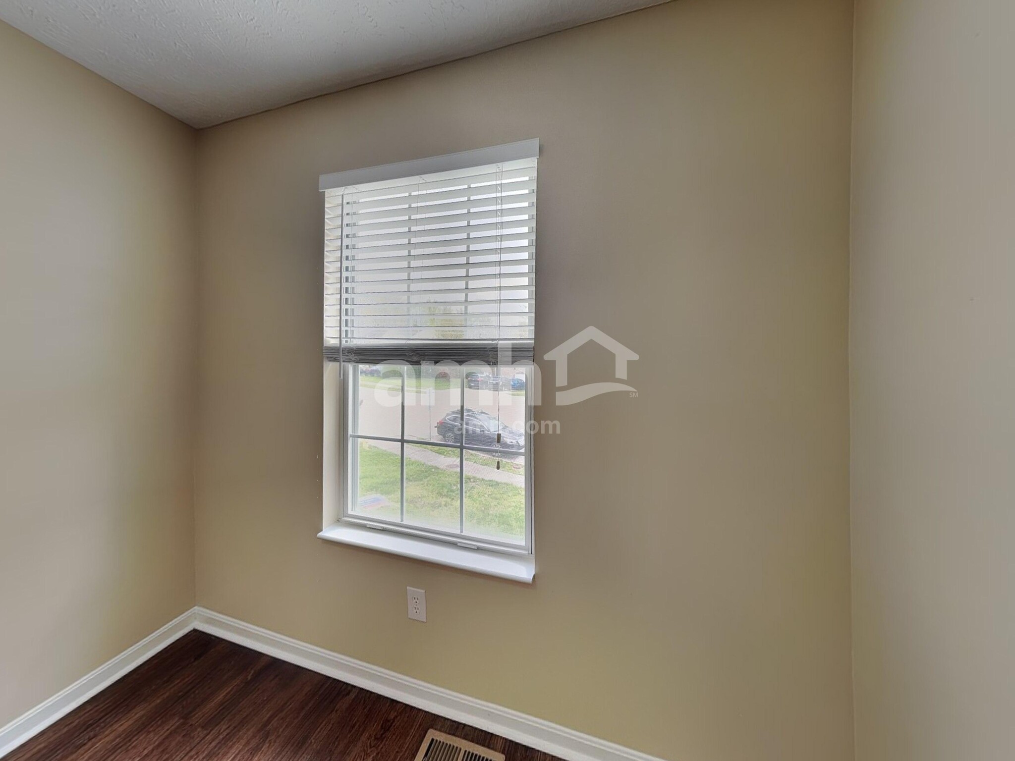 Building Photo - 556 Grouse Ct