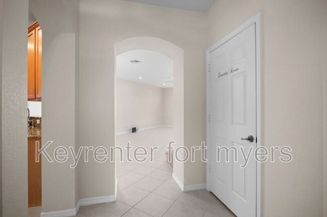 Building Photo - 3179 Antica St