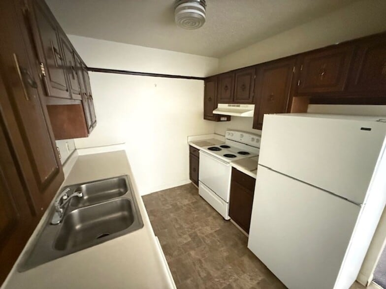 Interior Photo - Highland Heights 138