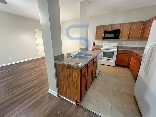 Building Photo - 1562 Eastern Sunrise Ln