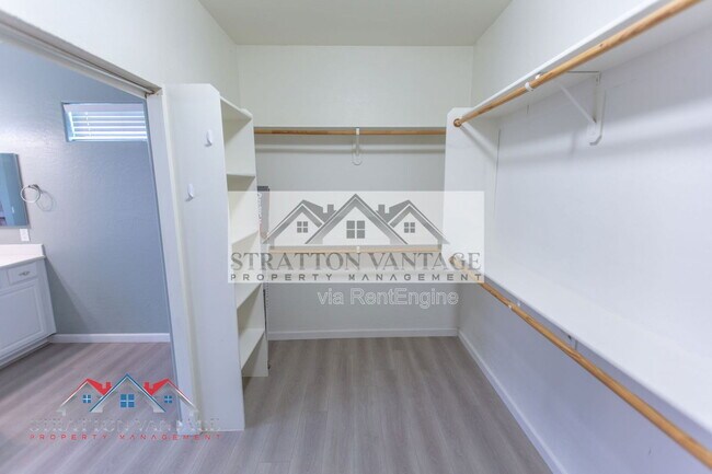 Building Photo - 21748 E Escalante Rd