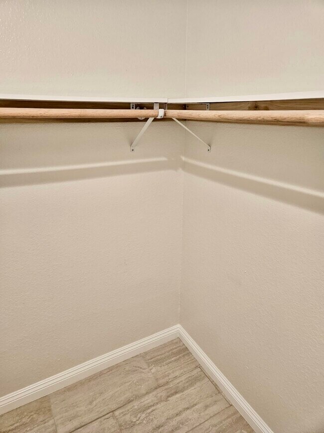 MBR Walk in Closet - 2118 Obarr Pl