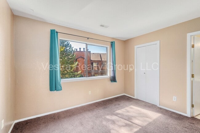 Building Photo - 2265 S Buckley Rd