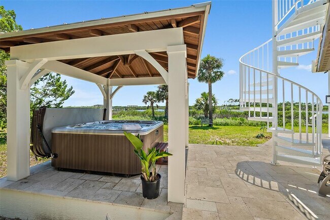 Building Photo - 644 Riverview Rd