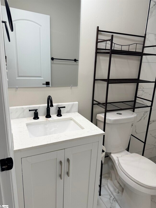 Building Photo - 36 Spinnaker Ct