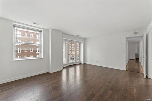 Building Photo - 5539 Pershing Ave