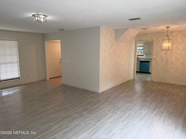 Building Photo - 2381 Hampton Falls Dr W